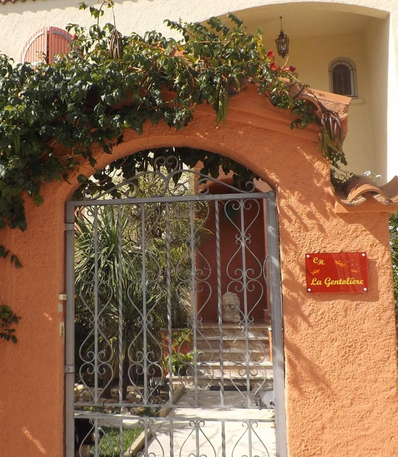 La Gentoliere Bed & Breakfast Pollestres Exterior photo