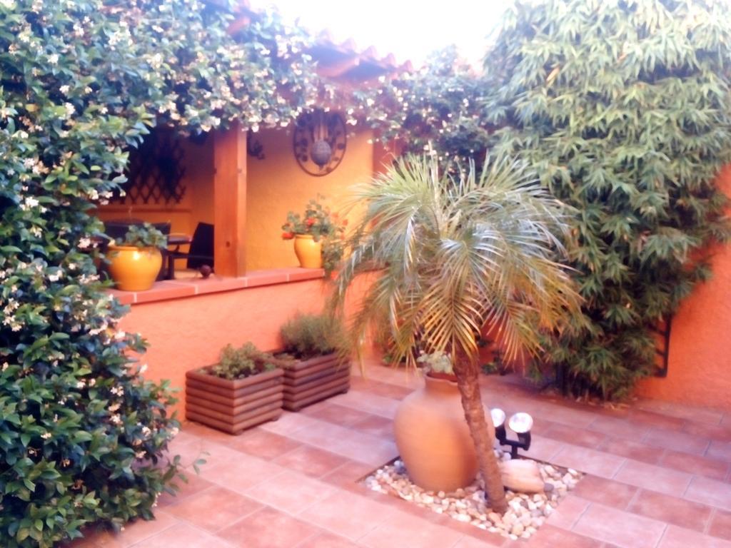 La Gentoliere Bed & Breakfast Pollestres Exterior photo
